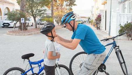 Vélo casque modèle parent